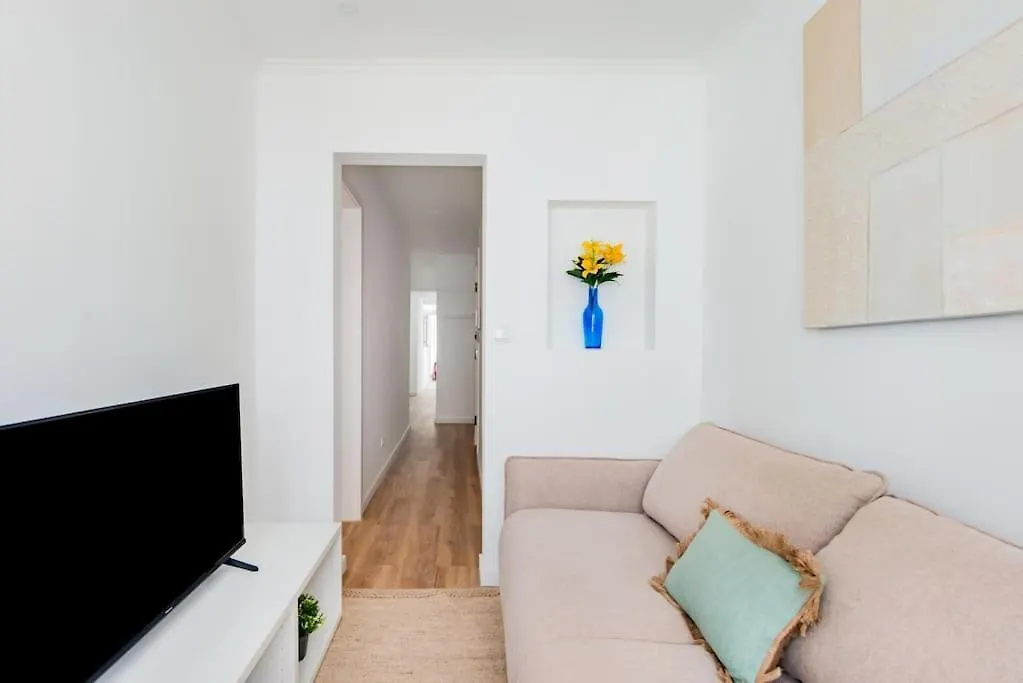 Seaside Modern Flat I At Historical Cascais Apartment